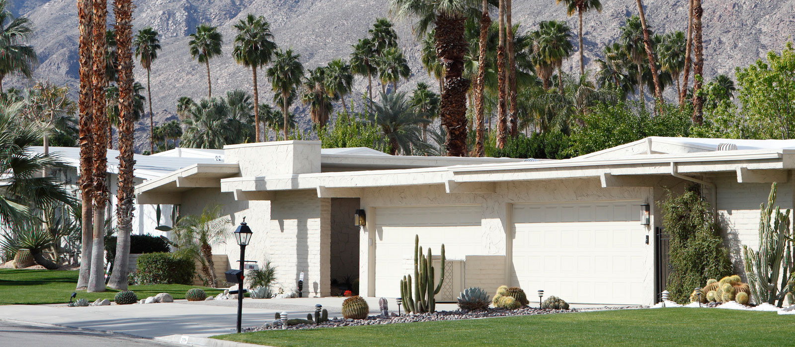 Home for Sale in Palm Springs, CA