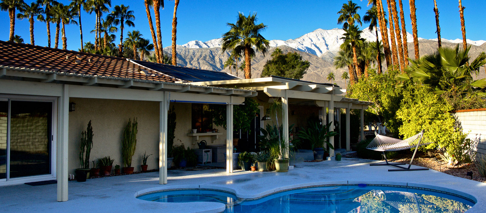 Luxury Home in Palm Springs, CA with wide pool